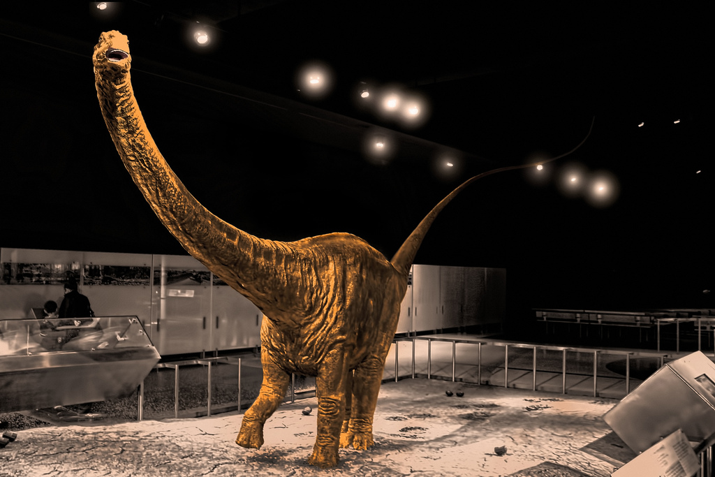 Ученые нашли останки самого большого сухопутного динозавра