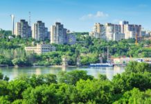 Забыть и смириться? Вид на Ростов с левого берега Дона //Фото Денис Демков