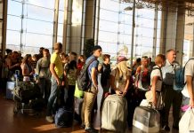 В Ростове утвердили введение туристического налога туристы//Фото с сайта: rus.azattyk.org