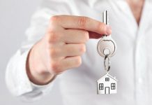 Власти Аксайского района два года отказывали сиротам в выдаче жилья