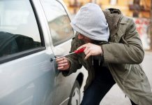 В Ростове угнавший автомобиль клиента мойщик был пойман по горячим следам