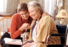 Более 120 социальных услуг для пенсионеров и инвалидов подорожают в Ростове