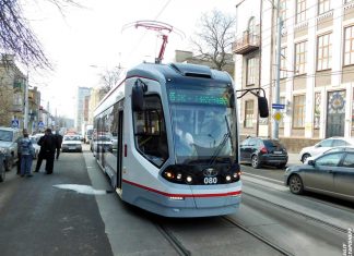 В Ростове из-за пожара в ТЦ «Астор» ограничили движение транспорта Новый ростовский трамвай //Фото: Василий Лапищев