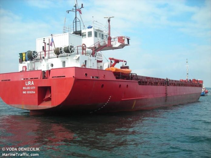 Сухогруз Lira//Фото: Voda Denizcilik, Marinetraffic.com