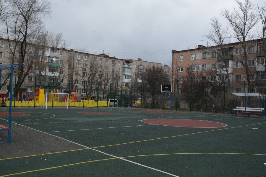 В Ростовской области обновят бесхозные спортплощадки около жилых домов