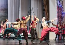 Ансамбль казаков имени Квасова отметил свое 80-летие