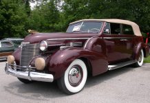 В отношении ростовчанина возбудили дело за незаконный ввоз раритетных авто из США