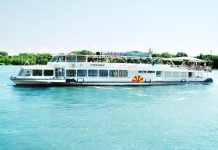 Прокуратура нашла нарушения на судне компании «Донтур» после сюжета «Ревизорро» Прогулочный кораблик в Ростове //Фото с сайта dontour.ru