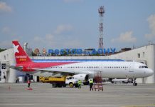 Ростовский старый аэропорт в 2019 году увеличил прибыль в 3 раза Самолет в старом аэропорту Ростова //Фото: пресс-служба аэропорта Ростова