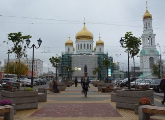 Новые улицы для пешеходов планируют создать в центре Ростова Соборный переулок и храм в Ростове //Фото: пресс-служба администрации Ростова