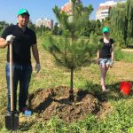Субботник Сбербанка на Карасунских озерах в Краснодаре //Фото предоставлено пресс-службой Сбербанка