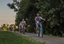 Велосезон в Ростове открылся растущим спросом на покупку велосипедов Дмитрий Гусев на велопрогулке // фото предоставлено героем интервью