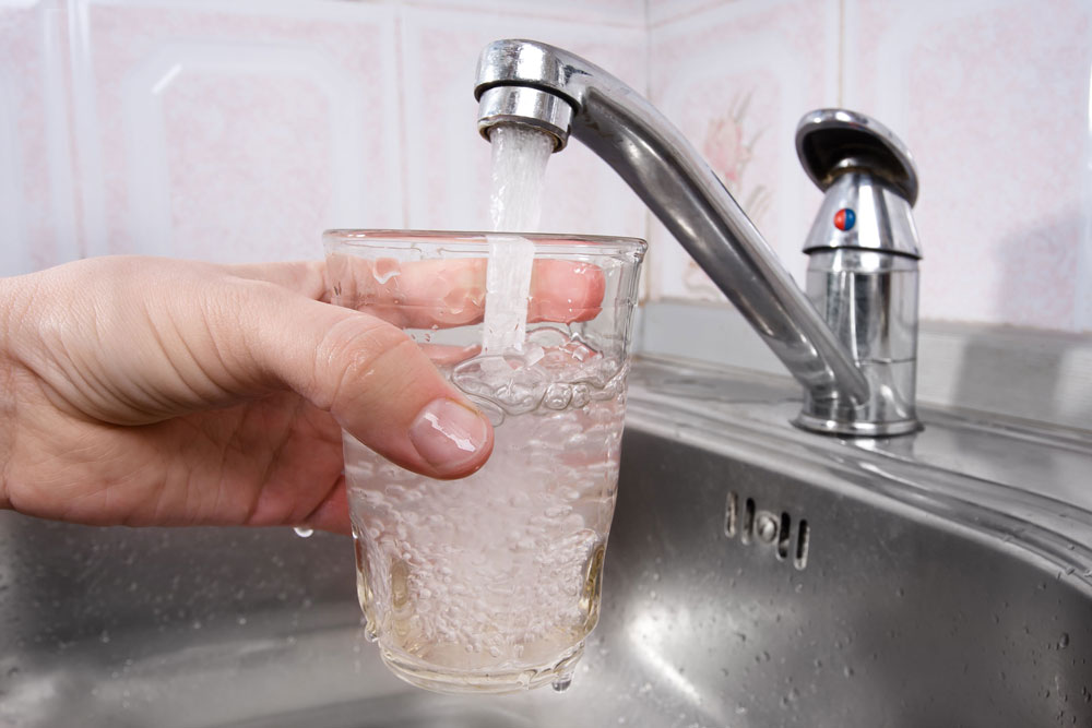 Властям Ростовской области поручили решить проблему с качеством питьевой воды
