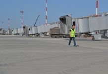 В строящемся аэропорту Платов под Ростовом установили девять телетрапов Современные телетрапы в новом аэропорту Платов // Фото "Городской репортер"