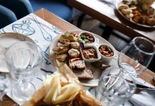 В Ростове ввели новые ограничения для общепита Ресторан локальной кухни «Понтон» //Фото: Дарья Сеськова