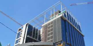 Закончить до конца 2017 года: на стройплощадке Hyatt в Ростове возобновили работы Hyatt Regency Rostov Don-Plaza // Фото: "Городской репортер"