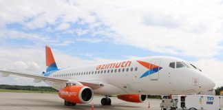 В сентябре «Азимут» планирует запустить несколько зарубежных рейсов Авиалайнер Сухой Суперджет 100 авиакомпании "Азимут" //фото пресс-службы аэропорта Ростова-на-Дону