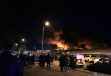 Пожар на рынке в микрорайоне Темерник в Ростове локализован Пожар в Ростове на Темернике // фото из группы «Ростов Главный» «ВКонтакте»