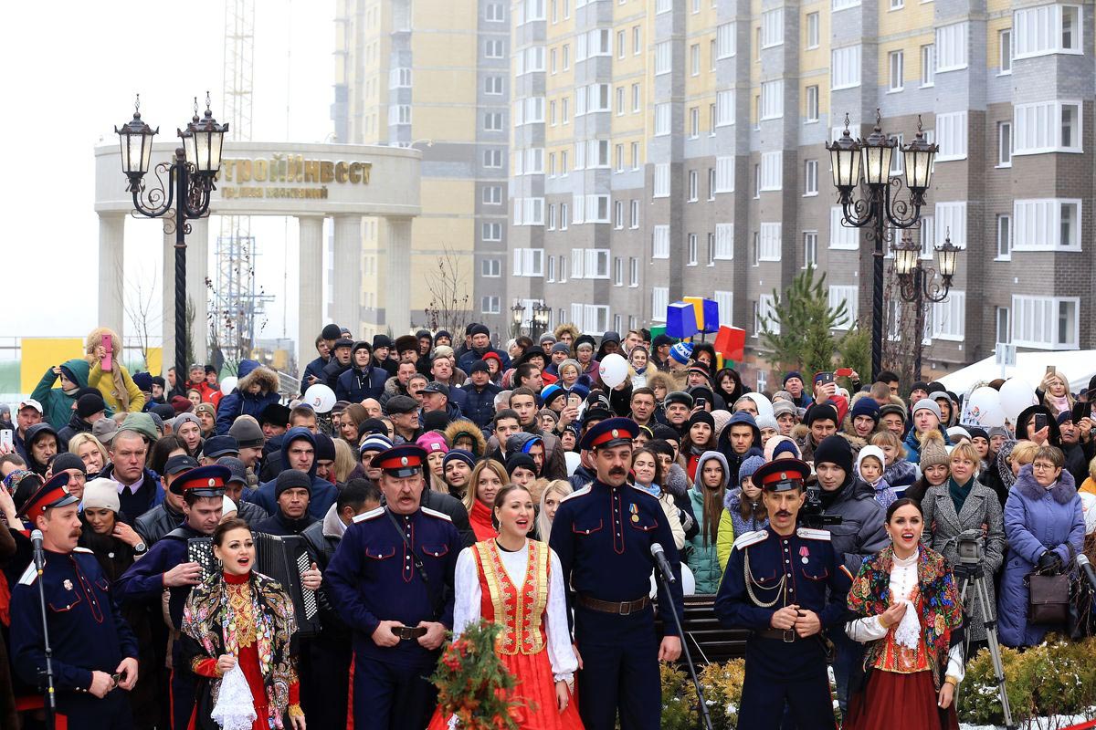 В Ростове первые жильцы микрорайона «Красный Аксай» въехали в свои квартиры