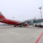 Самолет авиакомпании "Россия" на перроне аэропорта "Платов" //Фото: Эрик Романенко