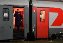 РЖД будет указывать на билетах отправление и прибытие поезда по местному времени Поезд //Фото: с сайта r-sport.ru /© РИА Новости / Михаил Воскресенский
