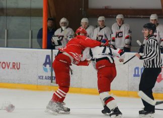 Хоккейный клуб «Ростов» одержал гостевую победу над «Тамбовом» благодаря 43 сейвам вратаря Хоккейный турнир //Фото: ХК "Ростов"