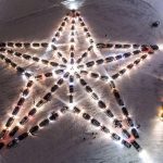 В Новочеркасске выстроили Звезду Победы на площади Ермака //Фото: Владимир Шилин, из профиля в соцсети ВКонтакте