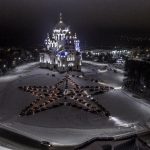 В Новочеркасске выстроили Звезду Победы на площади Ермака //Фото: Владимир Шилин, из профиля в соцсети ВКонтакте