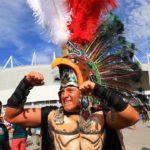 Мексканские болельщики на площади перед стадионом "Ростов-Арена" //Фото: Денис Демков