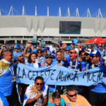 Болельщики сборных Уругвая и Саудовской Аравии на площади перед стадионом «Ростов-Арена» //Фото: Денис Демков