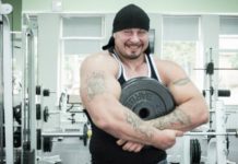 Спортсмен из Ростовской области собирается удержать вертолет при взлете