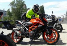 «Orange Day» в мотосалоне «МотоДон»: тест-райд KTM Duke 390 и RC 390 тест-райд KTM Duke 390 и RC 390 //Фото: Арина Кузьмина