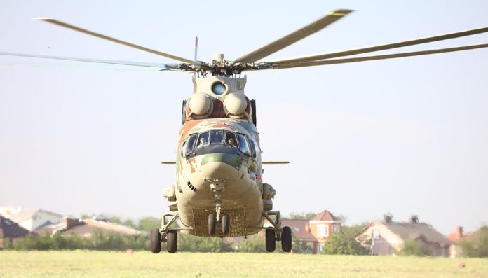 Вертолет Ми-26Т2В на испытаниях //Фото: Евгений Баранов