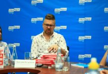 В Ростове-на-Дону презентовали книгу-бестселлер 2018 года по заработку в Instagram Дмитрий Кудряшов рассказывает о сложности работы администратора //Фото: Ангелина Семенова