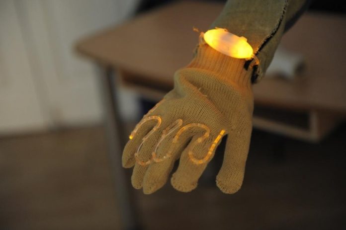 Латы-перчатки//Фото: сайт ДГТУ