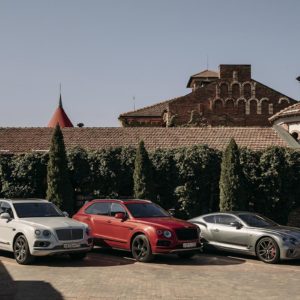 Новые модели автомобильного бренда Bentley //Фото: пресс-служба «Ключ Авто»