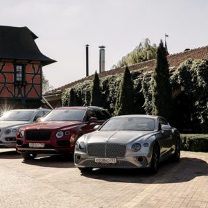 Новые модели автомобильного бренда Bentley //Фото: пресс-служба «Ключ Авто»