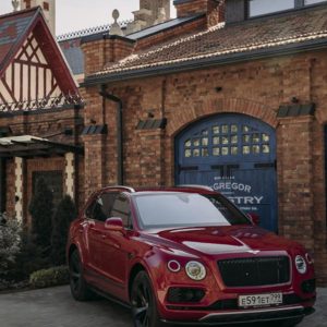 Bentley Bentayga V8 //Фото: пресс-служба «Ключ Авто»