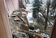 В МЧС сообщили об отсутствии угрозы дальнейшего обрушения здания в Новочеркасске Обрушение здания в Новочеркасске //Фото: ГУ МЧС по РО