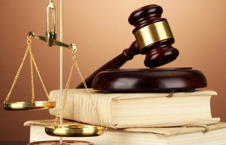 Суд //Фото Депозитфотос