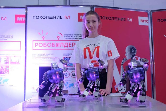 Танцующие роботы на выставке «Робостанция МТС» //Фото предоставлено пресс-службой проекта «Поколение М»