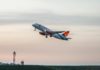 Авиалайнер SSJ 100 авиакомпании "Азимут" взлетает с ВПП аэропорта Платов //Фото: Михаил Кругликов
