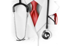 Лето в «Оптик Чуев»: акция «День Медика» и другие подарки!