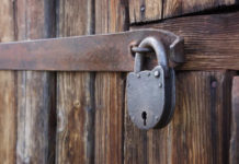 Двое жителей Батайска использовали 14 человек в качестве рабов