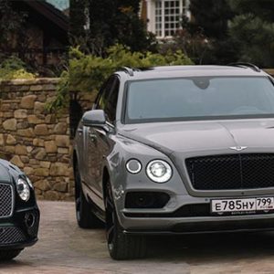 Bentley отметила 100-летие элегантным тест-драйвом по Ростовом //Фото: Ключавто