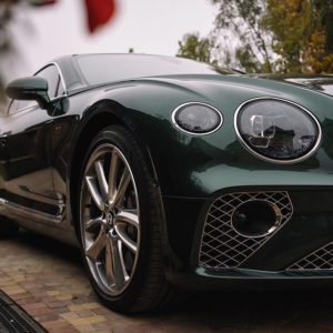 Bentley отметила 100-летие элегантным тест-драйвом по Ростовом //Фото: Ключавто