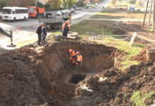 Из-за аварии на Северном водоводе без воды остались около пяти тысяч ростовчан Ремонт водовода //Фото: rostov-gorod.ru