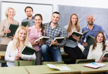 В Ростовской области на 30% вырос спрос на образовательные кредиты Студенты в аудитории //Фото iStock / JackF