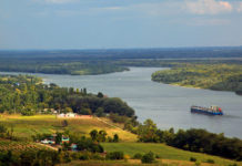 В Усть-Донецком районе отремонтируют 21 дорогу