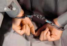 В Москве задержали владельца ростовской «ГК Мегаполис» Наручники//Фото: ИА Regnum